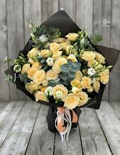 Букет цветов из:  Розы и Лизиантусы #REPLACE_PRED# Зуевке