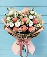 Букет цветов из:  Розы, Альстромерии и Лизиантусы в Зуевке