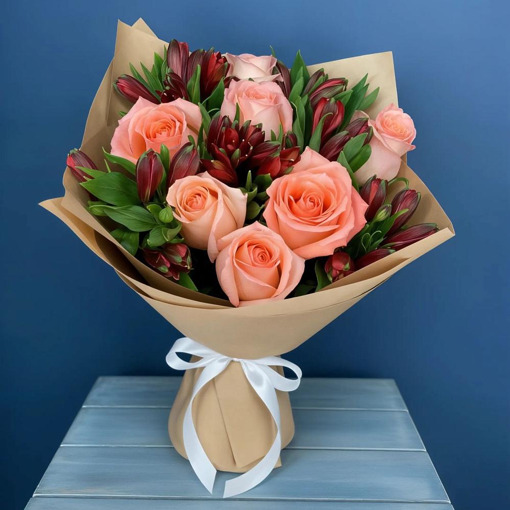 Букет цветов из: Розы и Альстромерии в Зуевке