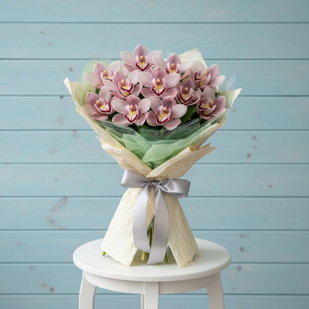 Букет цветов из: Орхидеи и Розы в Зуевке