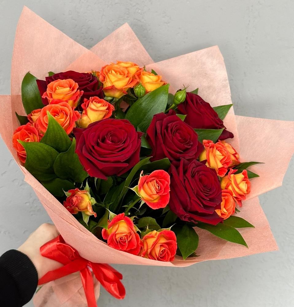 Букет Любовь и восторг в Зуевке