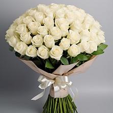 Букет 101 беля роза Белоснежка в Зуевке