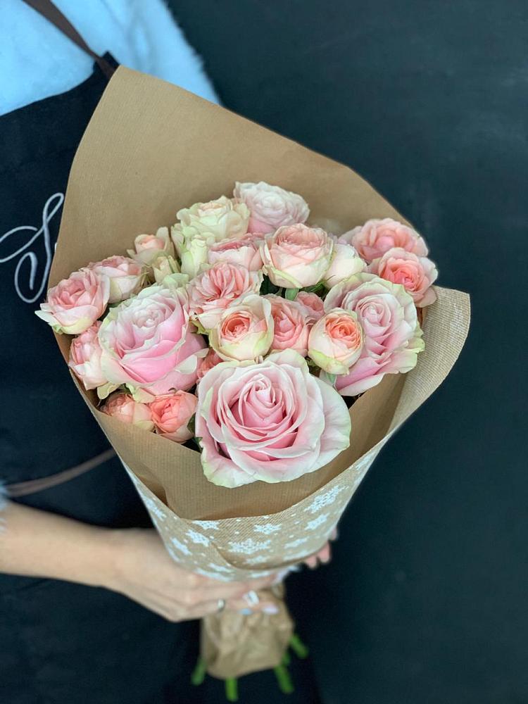 Букет цветов из: Хризантемы и Розы в Зуевке