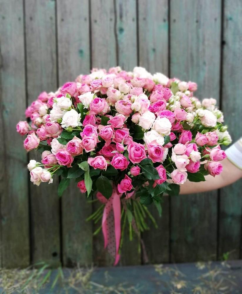 Букет Розовые кустовые розы Натали и Лав Лидия в Зуевке