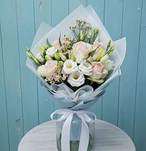 Букет цветов из:  Розы и Лизиантусы в Зуевке