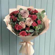Букет цветов из:  Гвоздики и Розы в Зуевке