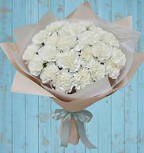 Букет цветов из:  Гвоздики в Зуевке